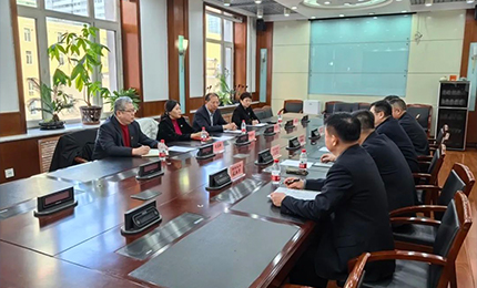K8凯发国际旗舰厅董事长胡晓萍、总裁芦传有赴黑龙江省药品监督管理局座谈交流